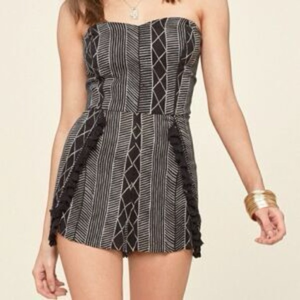 Amuse Society Strapless Romper Small